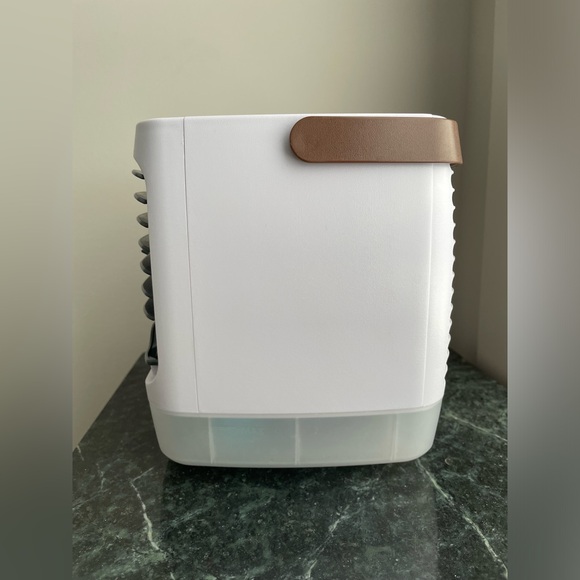 Sale!! New Deluxe Portable AirCooler 4speeds Swamp Coolers with Humidifier - Picture 4 of 7